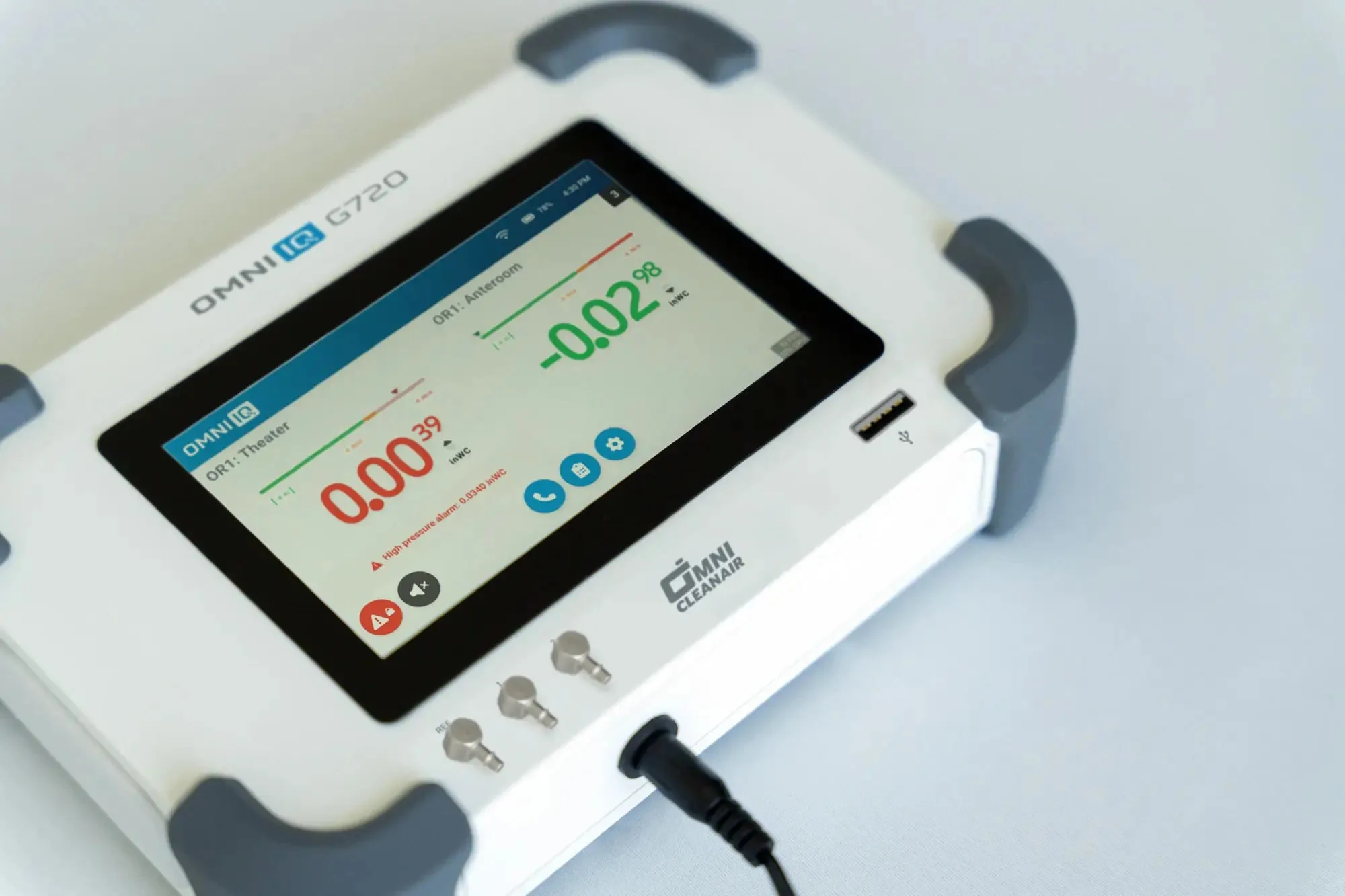 Omni IQ G720 display showing two active monitored zones